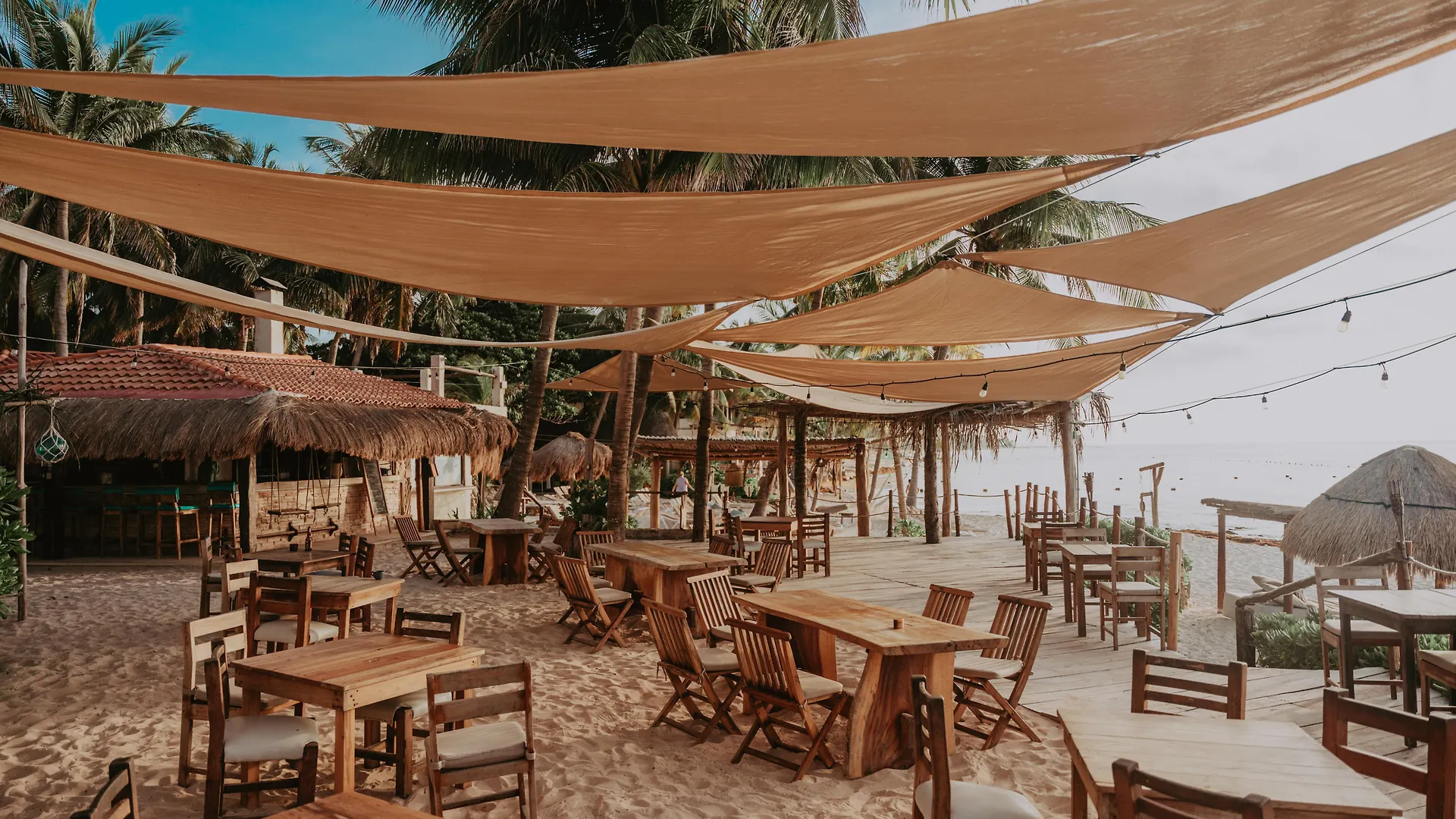 Petit Lafitte Beach Front Hotel & Bungalows Playa del Carmen 4*,  Mexico