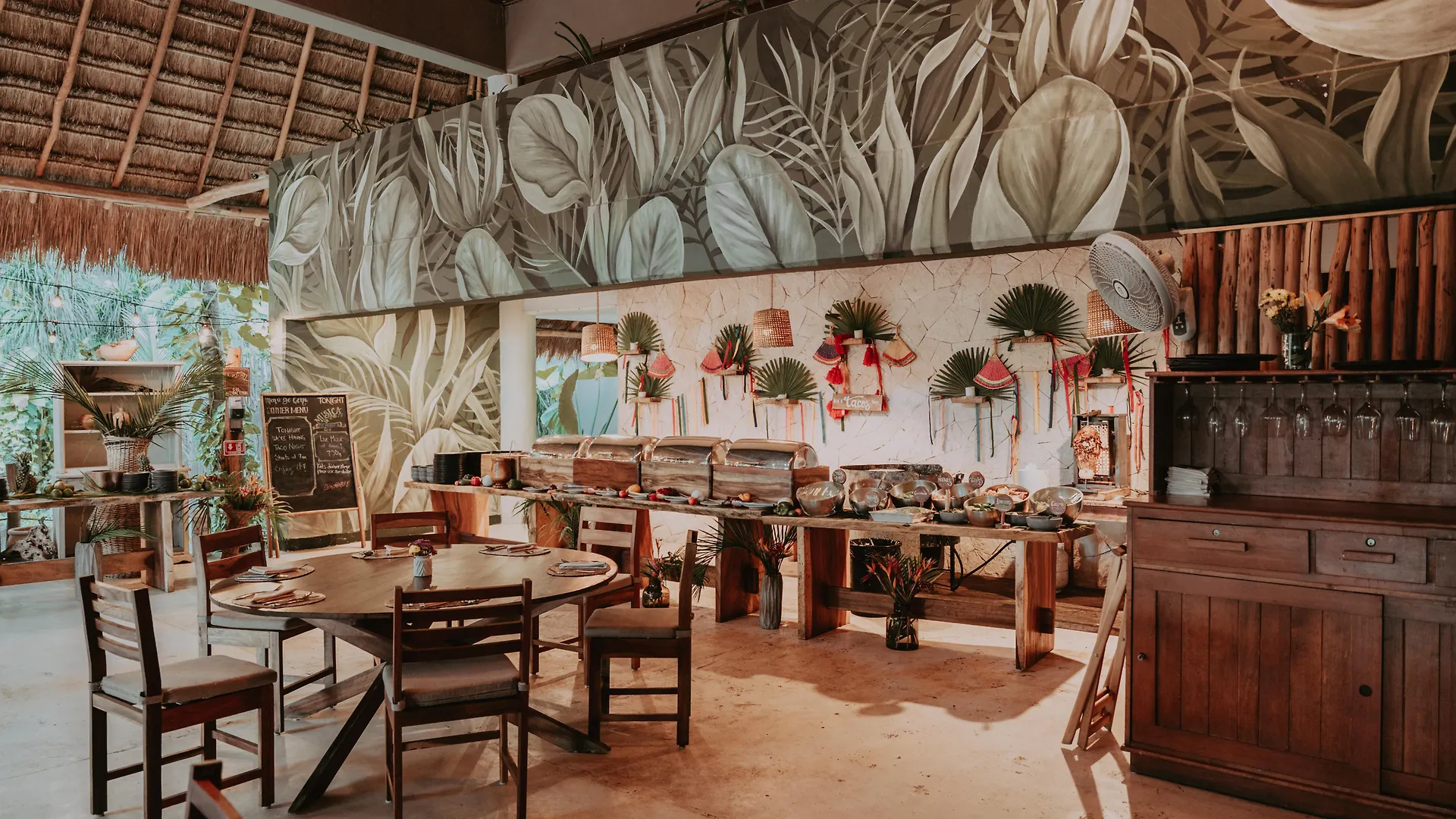 Petit Lafitte Beach Front Hotel & Bungalows Playa del Carmen