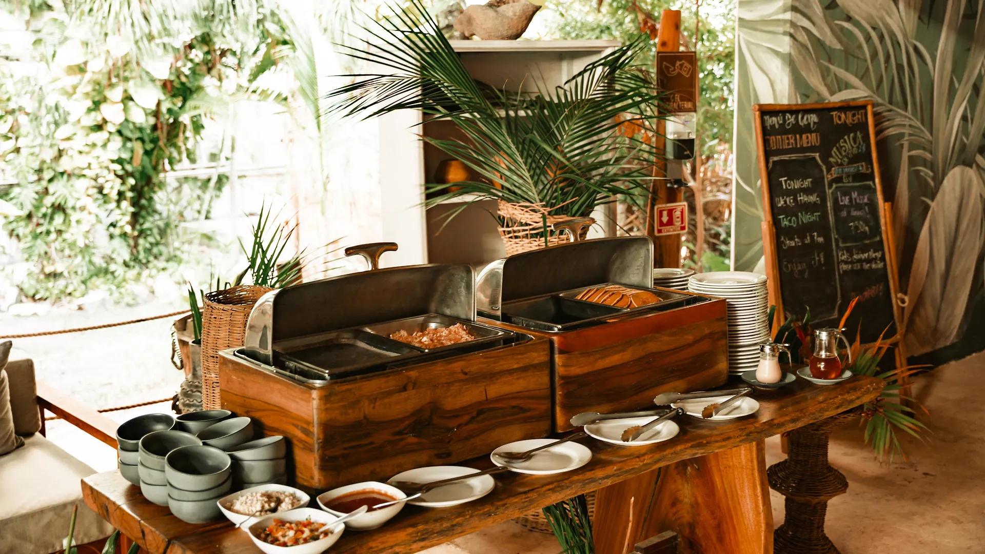 Petit Lafitte Beach Front Hotel & Bungalows Playa del Carmen