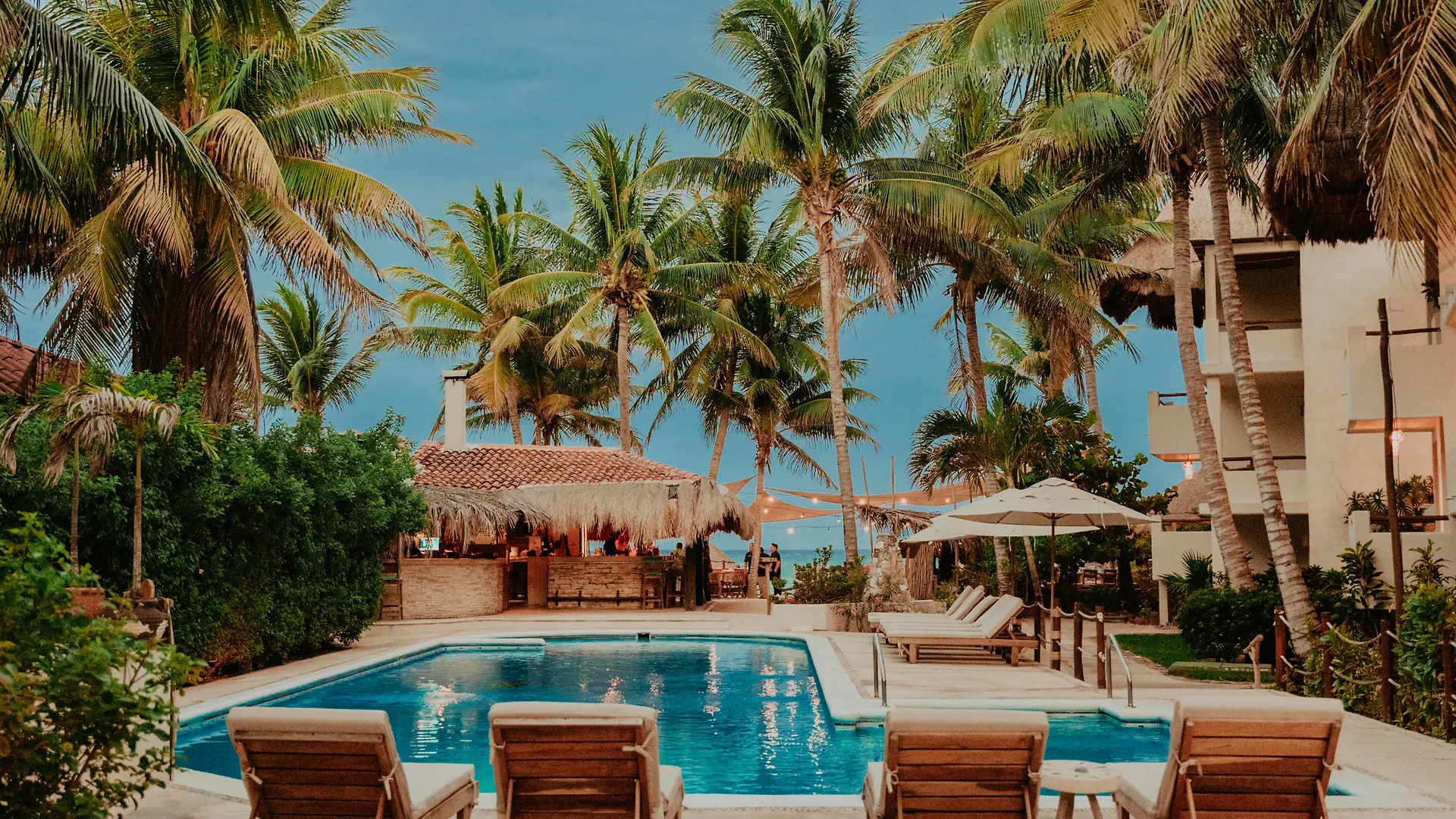 Petit Lafitte Beach Front Hotel & Bungalows Playa del Carmen 4*,  Messico