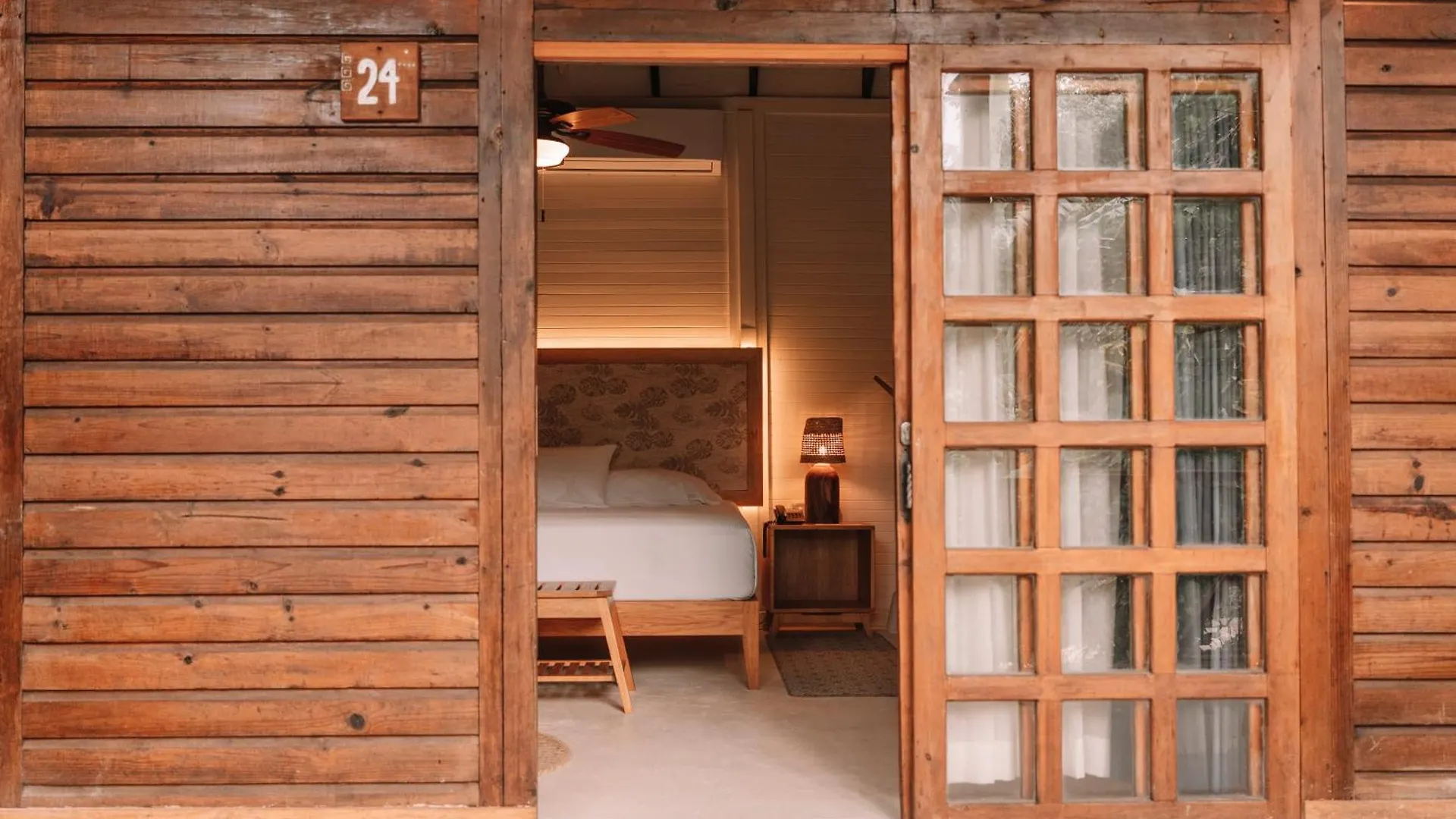 Petit Lafitte Beach Front Hotel & Bungalows Playa del Carmen 4*,  Messico